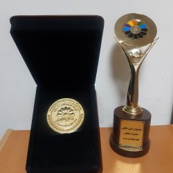 اهدای تندیس و نشان طلایی تعالی و مدیریت تعاون به مهندس امیرحسنخانی